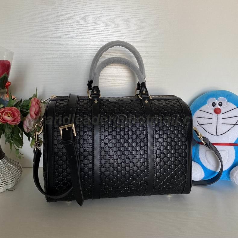 Gucci Handbags 114